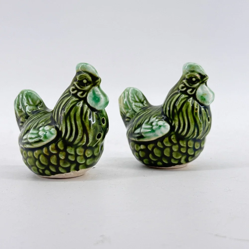 Rooster Chicken Hen Salt Pepper Shakers Green Ceramic Drip Glaze Set Intricate